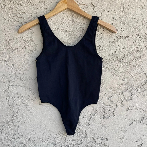 ANWND Women’s Black Tank Top Thong Scoop Neck Basic Plain Bodysuit Medium/Large - Picture 1 of 3